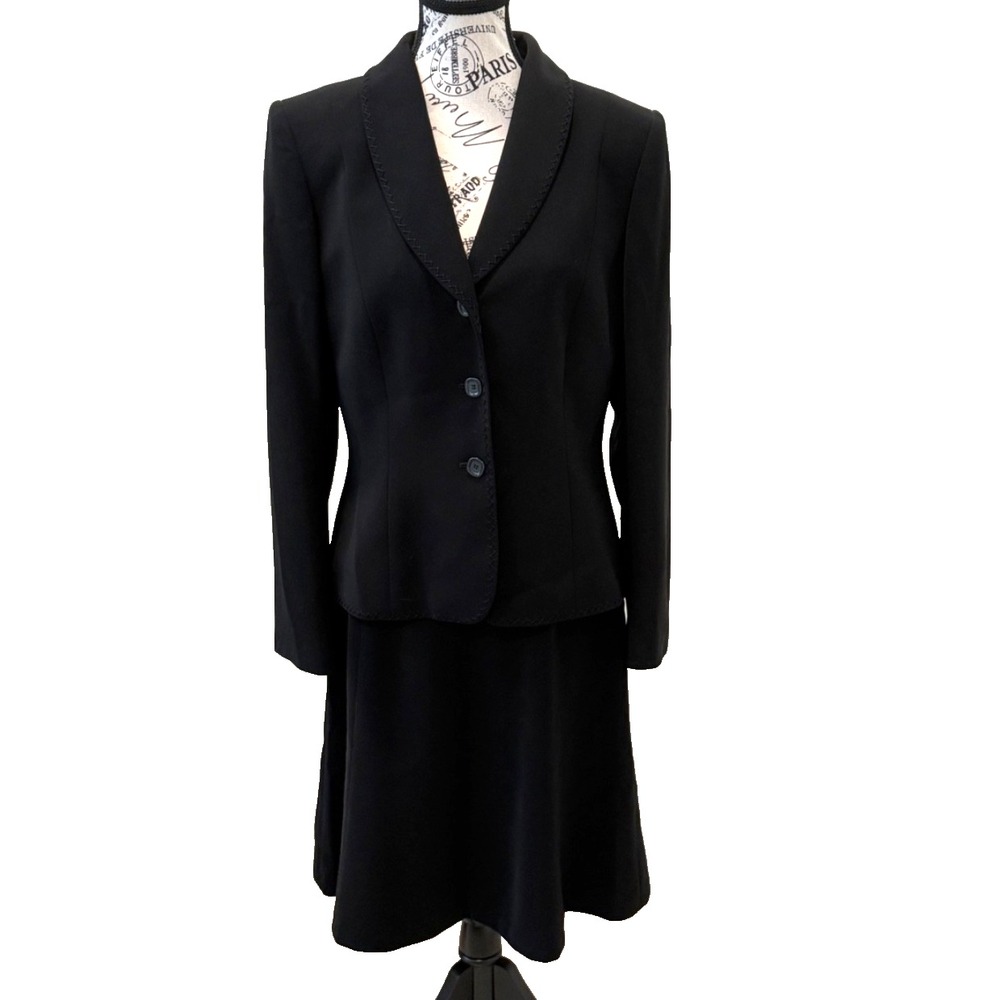 Tahari Arthur S. Levine Women's Career Suit Blazer w/ A Line Skirt Black Size 10